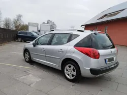 Grau Gebraucht 2009 Peugeot 207 Kombi | 2.800 € (Fairer Preis)