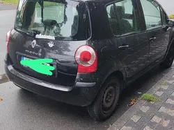 Schwarz Gebraucht 2007 Renault Modus Van / Kleinbus | 900 €