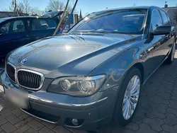 Grau Gebraucht 2008 BMW 730 Limousine | 10.000 €