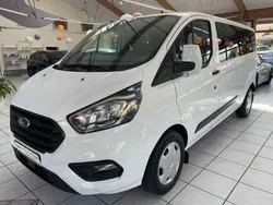 Weiß Gebraucht 2018 Ford Transit Custom Trend Van / Kleinbus | 19.500 €