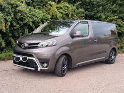 Grau Gebraucht 2023 Toyota Proace Team Van | 39.000 €
