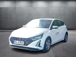 Weiß Neu 2025 Hyundai i20 Select Limousine | 18.990 € (Guter Preis)