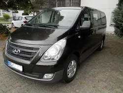 Braun Gebraucht 2016 Hyundai H-1 Trend Van / Kleinbus | 15.300 € (Fairer Preis)
