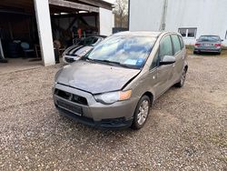 Grau Gebraucht 2010 Mitsubishi Colt Invite Kleinwagen | 1.999 €