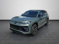 Cipressinogrün metallic (metallic) Gebraucht 2025 VW Tayron R-line SUV | 62.990 € (Superpreis)