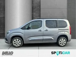 Kontrast grau/quarz silber Gebraucht 2024 Opel Combo Life Ultimate Van / Kleinbus | 28.990 € (Etwas zu teuer)