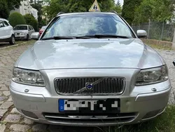 Silber Gebraucht 2007 Volvo V70 Momentum Kombi | 3.500 € (Fairer Preis)
