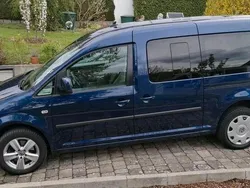 Blau Gebraucht 2010 VW Caddy Maxi Van / Kleinbus | 7.200 €