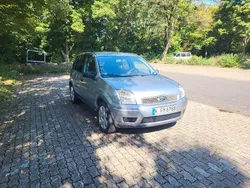 Silber Gebraucht 2005 Ford Fusion Limousine | 2.300 € (Fairer Preis)