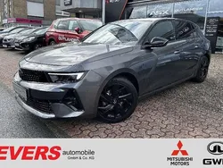 Grau/schwarz Gebraucht 2024 Opel Astra Limousine | 23.950 € (Guter Preis)