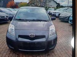 Grau Gebraucht 2009 Toyota Yaris Cool Coupé | 3.800 € (Fairer Preis)
