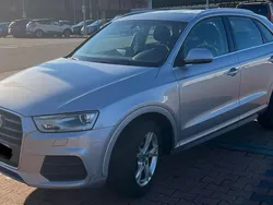 Grau Gebraucht 2016 Audi Q3 Sport SUV | 16.000 € (Fairer Preis)