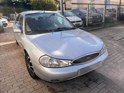 Silber Gebraucht 1998 Ford Mondeo Limousine | 399 € (Superpreis)
