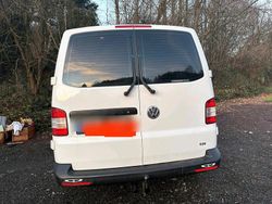Weiß Gebraucht 2015 VW T5 Van | 14.000 €