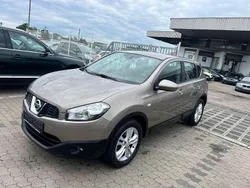 Grau Gebraucht 2012 Nissan Qashqai SUV | 6.150 € (Guter Preis)