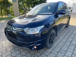 Blau Gebraucht 2013 Mitsubishi Outlander Invite SUV | 5.990 € (Superpreis)
