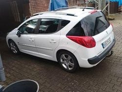 Weiß Gebraucht 2013 Peugeot 207 Forever Kombi | 3.600 € (Etwas zu teuer)