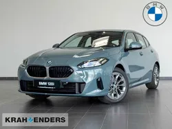 Gruen Neu 2025 BMW 120 Performance Kleinwagen | 33.590 € (Superpreis)