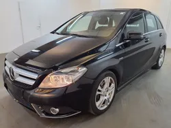 Schwarz Gebraucht 2012 Mercedes B180 Edition Van / Kleinbus | 7.990 € (Fairer Preis)