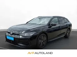 Schwarz Gebraucht 2024 VW Passat R-line Kombi | 46.700 €