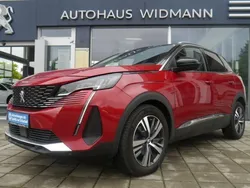 Rot Gebraucht 2021 Peugeot 3008 Allure SUV | 18.585 € (Fairer Preis)