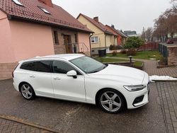 Weiß Gebraucht 2018 Volvo V60 Kombi | 16.500 € (Teuer)