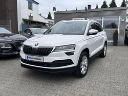 Candyweiss Gebraucht 2021 Skoda Karoq Clever SUV | 19.980 € (Guter Preis)