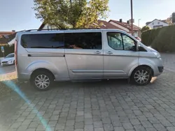 Silber Gebraucht 2017 Ford Tourneo Van / Kleinbus | 22.500 €