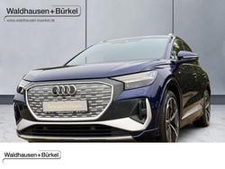 Navarrablau (metallic) Gebraucht 2022 Audi e-tron SUV | 32.990 € (Fairer Preis)