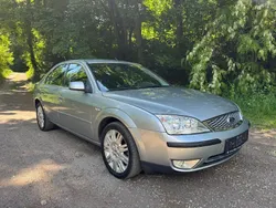 Silber Gebraucht 2003 Ford Mondeo Ghia Limousine | 4.970 €