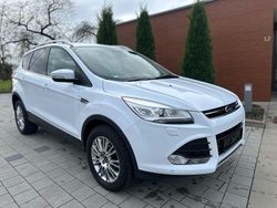 Weiß Gebraucht 2013 Ford Kuga Titanium SUV | 13.490 € (Fairer Preis)