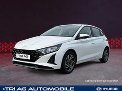 Weiss Gebraucht 2024 Hyundai i20 Trend Limousine | 22.149 € (Teuer)