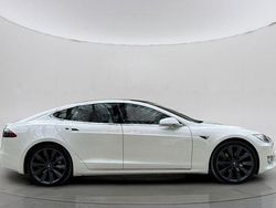 Weiß Gebraucht 2019 Tesla Model S Kleinwagen | 18.500 €