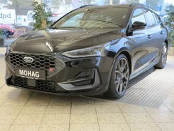 Obsidianschwarz metallic Gebraucht 2023 Ford Focus ST Kombi | 34.490 € (Guter Preis)