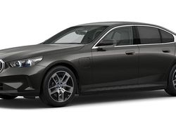 Grau Gebraucht 2024 BMW 530e Comfort Edition Limousine | 62.354 €