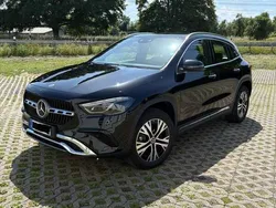 Schwarz Gebraucht 2023 Mercedes GLA200 Progressive SUV | 38.900 € (Fairer Preis)