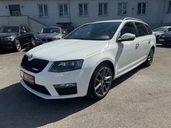 Weiss Gebraucht 2013 Skoda Octavia Limousine | 13.450 € (Teuer)