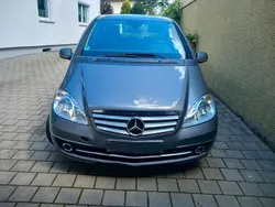 Braun Gebraucht 2010 Mercedes A180 Kleinwagen | 3.200 € (Guter Preis)