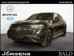 Metalliclack obsidianschwarz Gebraucht 2023 Mercedes GLC200 AMG SUV | 63.880 €