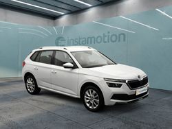 Weiß Gebraucht 2020 Skoda Kamiq Style SUV | 17.900 € (Fairer Preis)