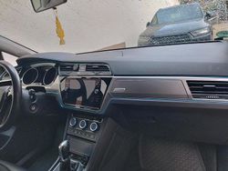 Schwarz Gebraucht 2020 VW Touran Van / Kleinbus | 9.300 € (Fairer Preis)