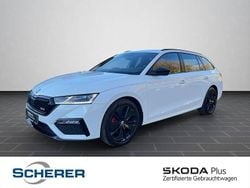 Weiß Gebraucht 2022 Skoda Octavia RS Kombi | 29.900 € (Guter Preis)