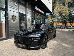 Schwarz Gebraucht 2023 BMW 750e M Sport Limousine | 146.000 € (Guter Preis)