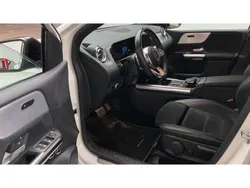 Weiß Gebraucht 2021 Mercedes B250e AMG Van / Kleinbus | 22.450 € (Fairer Preis)
