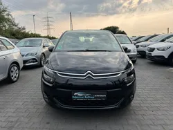 Schwarz Gebraucht 2016 Citroën C4 SpaceTourer Seduction Van / Kleinbus | 7.500 € (Guter Preis)