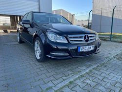 Schwarz Gebraucht 2012 Mercedes C200 Limousine | 8.200 € (Fairer Preis)