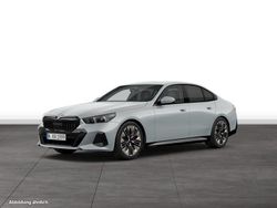 Brooklyn grau metallic Gebraucht 2024 BMW 520 Comfort Edition Limousine | 56.164 € (Fairer Preis)