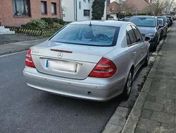 Mercedes E320