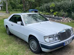 Weiß Gebraucht 1993 Mercedes 230 Coupé | 8.900 €