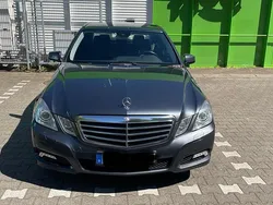 Grau Gebraucht 2009 Mercedes E200 Avantgarde Limousine | 8.750 € (Fairer Preis)